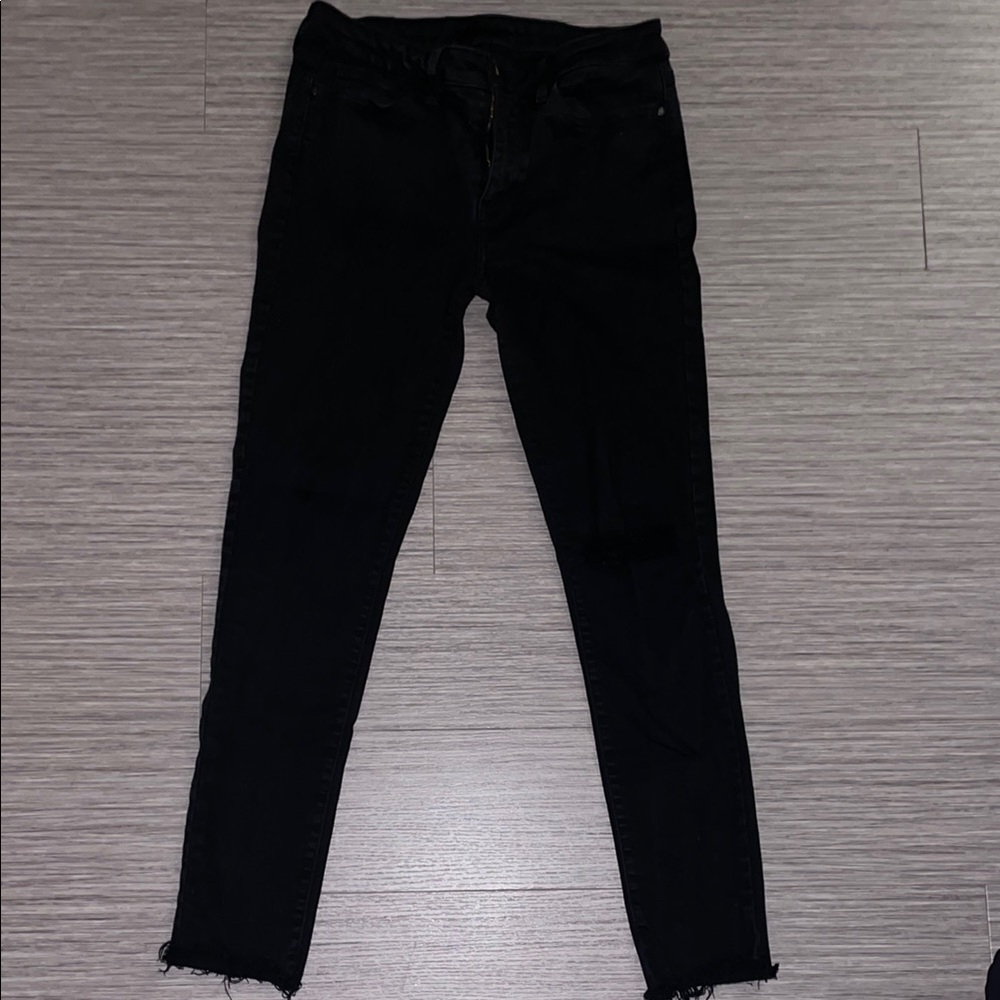 Uniqlo Black Skinny Jeans with Tapered Leg